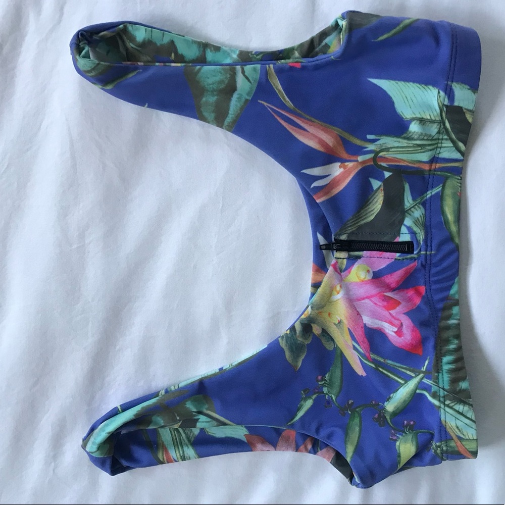 Stone fox swim zipper top